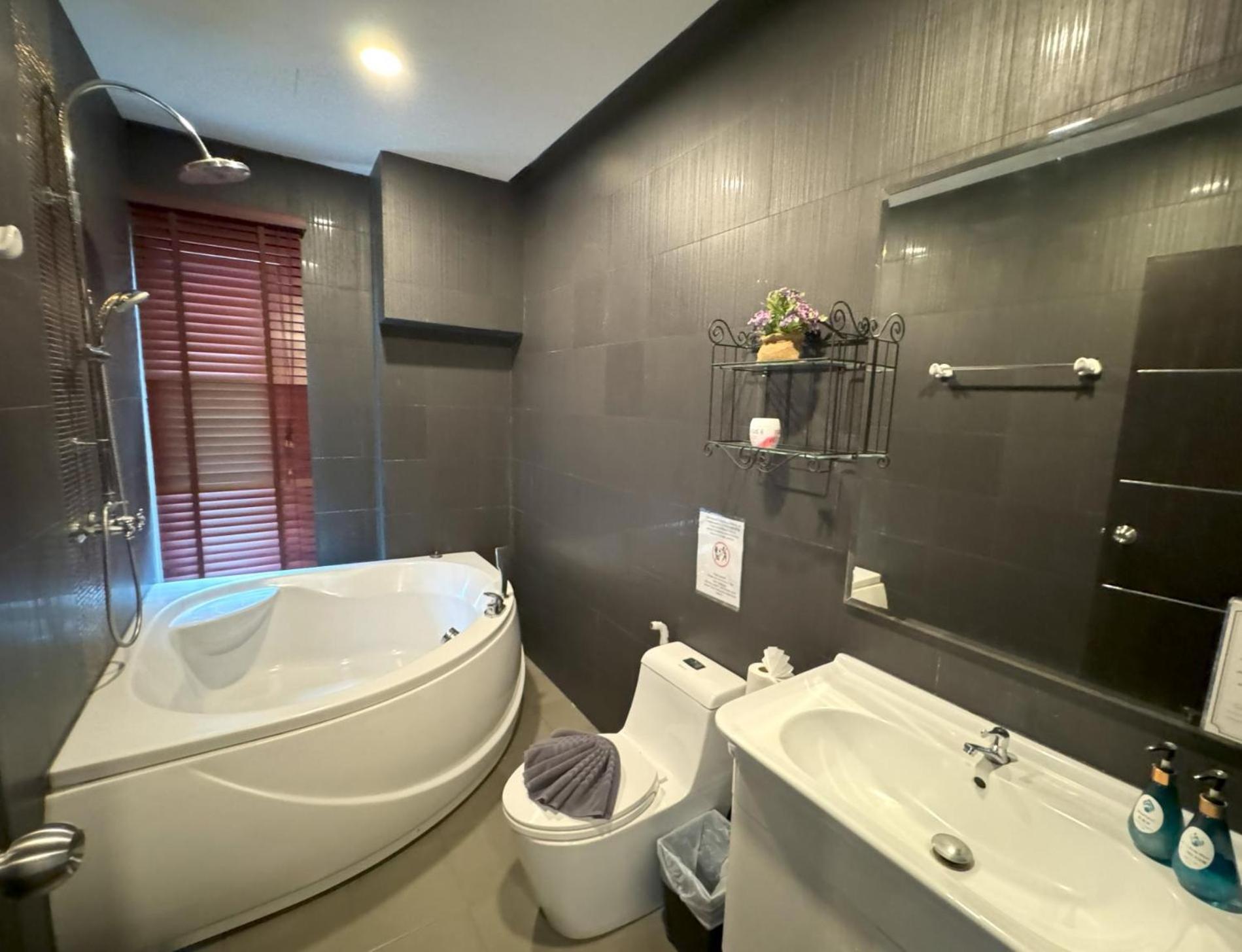 Ap Grand Residence By Lofty Kamala Beach Esterno foto
